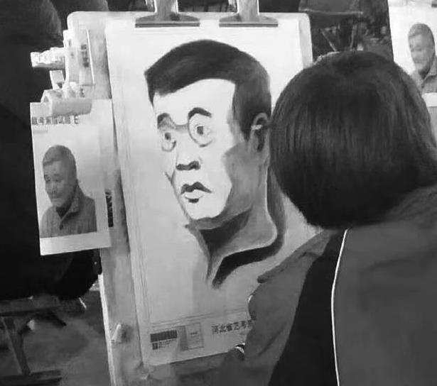 当美术生的“灵魂画作”出现，场面太难控制，网友：忍不住想笑