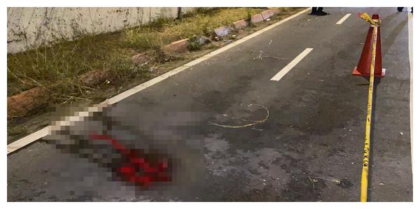 新北男子骑机车自撞路灯杆 当场摔飞倒地伤重不治身亡