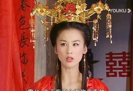戴珍珠流苏头饰的古装女子：七仙女霸气、林黛玉娇柔，你喜欢谁
