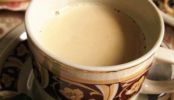 三种原料做出焦糖奶茶,味道比奶茶店都正宗,重点是成本太低