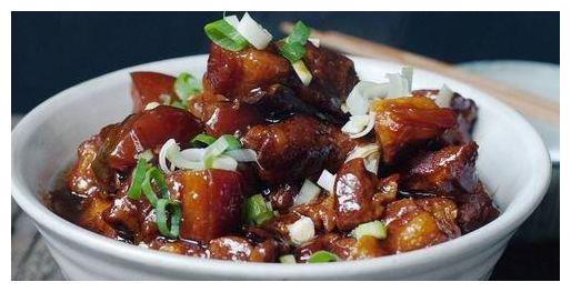 精选美食：炒肉渍菜粉，辣拌金针菇，牙签牛肉，红腐乳五花肉做法