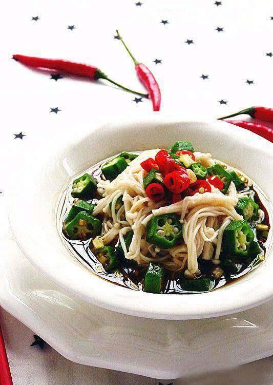 美食精选：清蒸鲤鱼，金针菇拌秋葵，肉末粉丝煲，蜂蜜红薯银耳羹