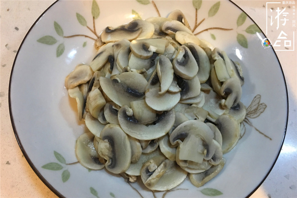 炒蘑菇到底要不要焯水？大豆输入都做错了，这种方法让鲜嫩加倍