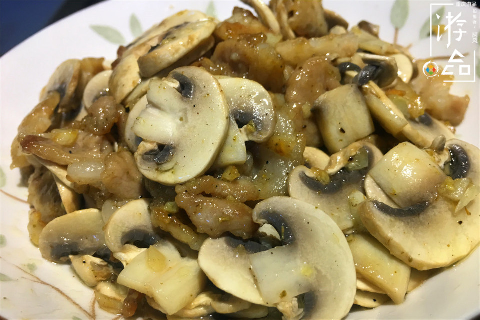 炒蘑菇到底要不要焯水？大豆输入都做错了，这种方法让鲜嫩加倍