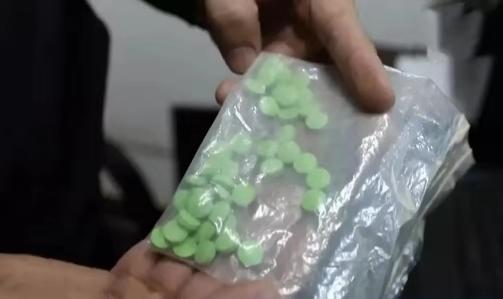 捕了!竟以感冒药、保健品冒充抗新冠病毒“特效药”