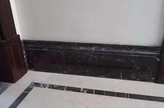 ​装修做踢脚线不要用大理石了，看完这种设计，下次回家也效仿