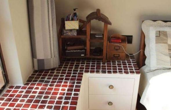 飘窗别做大理石了,冬天冰冷冷的,现在流行做这种,时尚又实用!