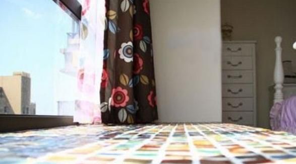 飘窗别做大理石了,冬天冰冷冷的,现在流行做这种,时尚又实用!