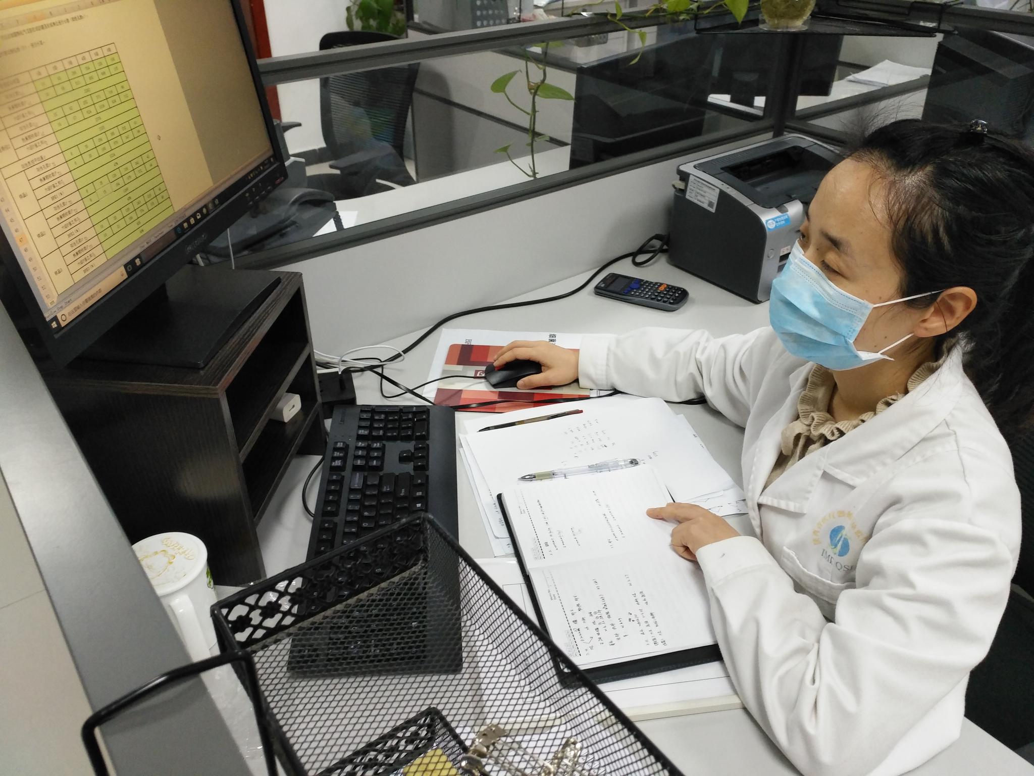 “孩子 别哭”——记陕西省器械检验院检验员毛毅
