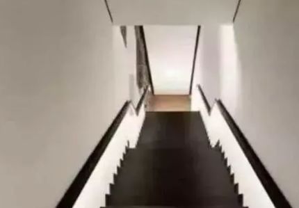 心理测试：第一眼你会走哪条楼梯？测你天生属于什么命！