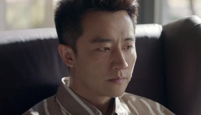 《完美关系》首播就迎来槽点,黄轩成全能人才,楼梯间接生也会