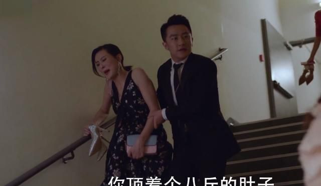 《完美关系》首播就迎来槽点,黄轩成全能人才,楼梯间接生也会