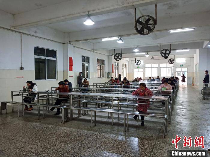 在桂台资企业有序复工复产 各级台办协助解决原材料运输等困难