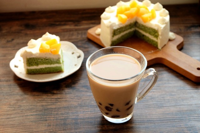自制珍珠奶茶，原料简单成本低，好做又好喝，再也不用排队买了