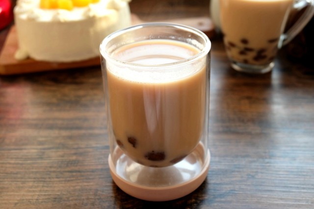 自制珍珠奶茶，原料简单成本低，好做又好喝，再也不用排队买了