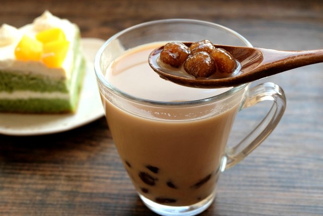 自制珍珠奶茶，原料简单成本低，好做又好喝，再也不用排队买了