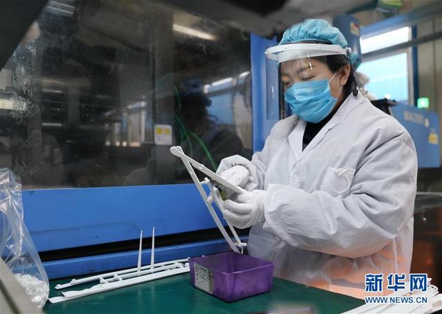 河北黄骅：开足马力生产医疗器械保障供给