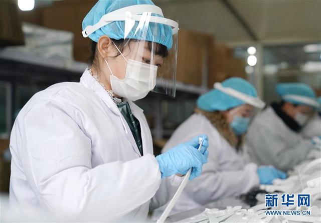 河北黄骅：开足马力生产医疗器械保障供给