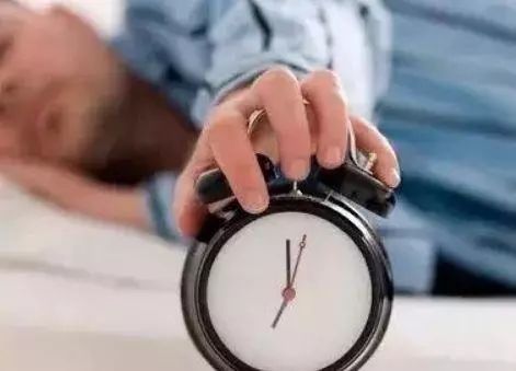 冬季胃有3怕,养护胃部,常喝三种水,做好四件事,胃会越来越好