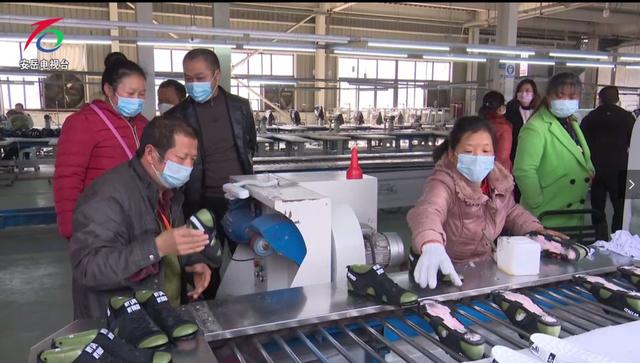 渝成制鞋产业园复工复产,大批安岳人选择就近务工