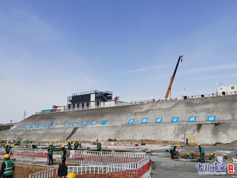 桩基施工已完成 探访雄安商务服务中心项目建设现场
