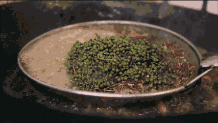 严选 | 皮脆肉酥、香辣入骨的常德酱板鸭，爽翻舌尖，手撕超过瘾！