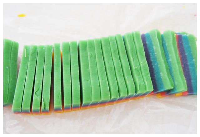 一款让人欲罢不能的饼干,彩色般炫彩饼干,颜值高做法还简单