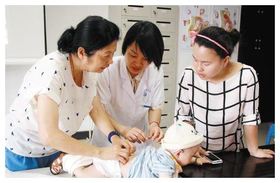 宝宝一睡觉就满头大汗？是脾虚了，做好3点，养护孩子的脾胃