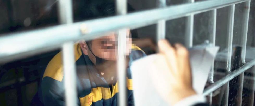 男子销售不符合标准的医用器材，坐牢、赔钱一个都不能少！