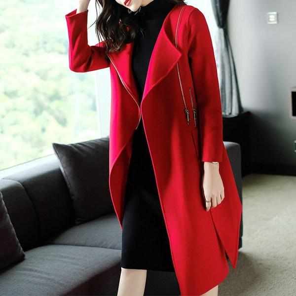 今年流行这几款中长款外套,面料高档做工精细,上身显档次显气质