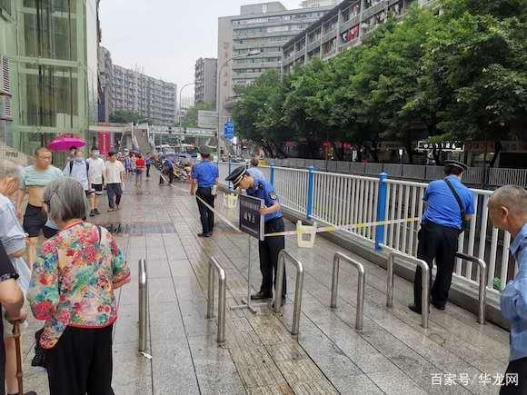 方便市民还弘扬传统文化 他们为民俗文化用品临时摊点“安家”