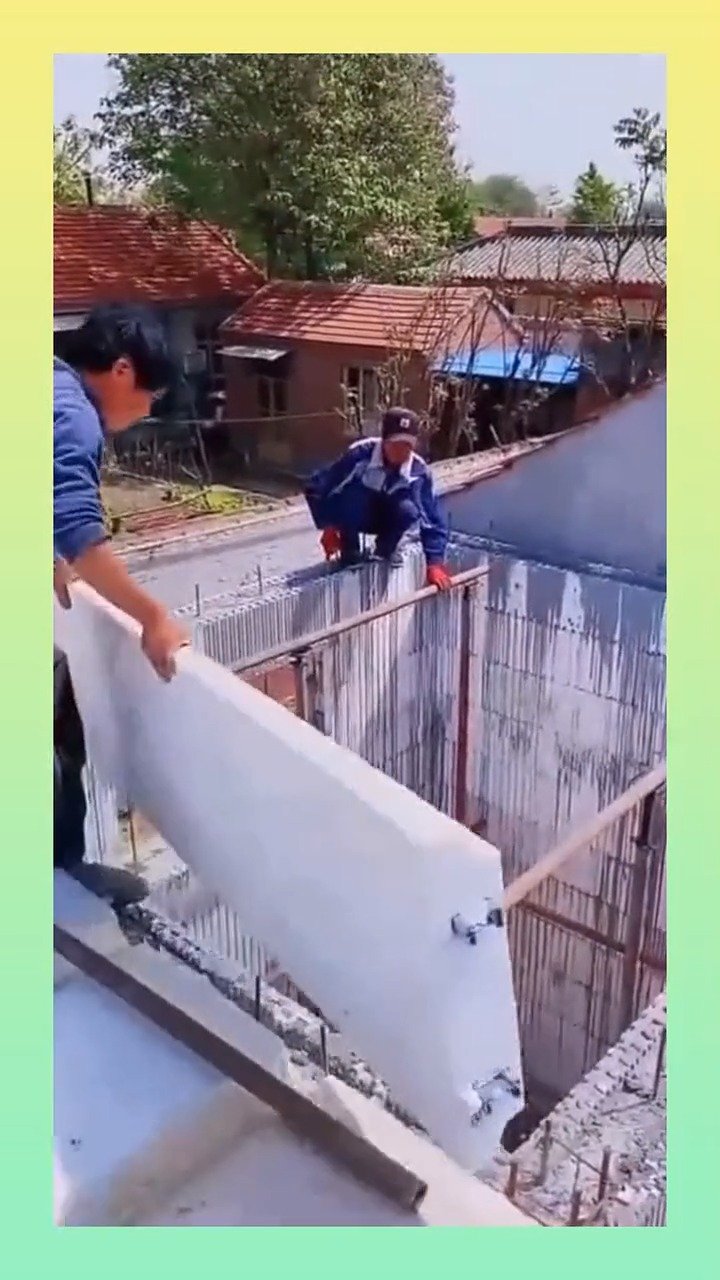 大叔用泡沫板吊顶，中国基建狂魔称号，难道是这样来的？