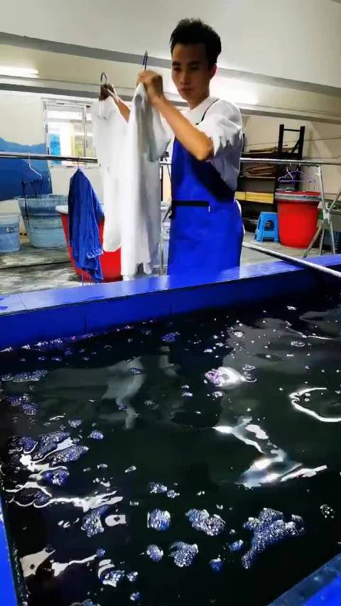 多数面料不是染完再做衣服！！