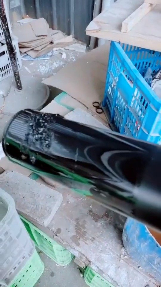 能变形的水杯，外表特殊涂料，用着能不炫酷吗？！28