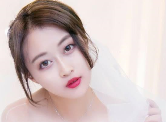 巴啦啦小魔仙时隔10年私照曝光，小月成最美，美琪小蓝成塑胶脸