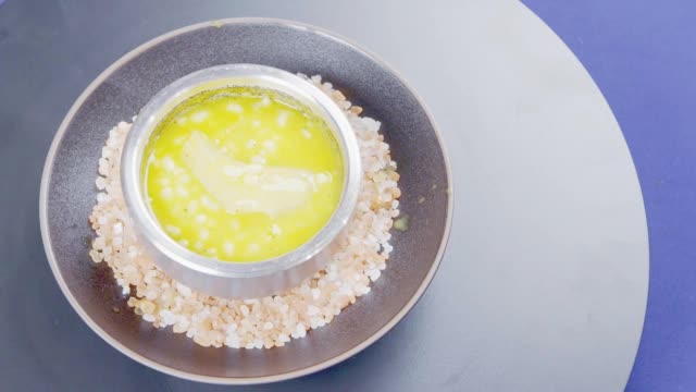 我从秒拍发来一条超有趣的视频。 滋补养颜 │黑松露滑珍珠花胶│