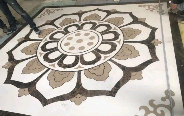 地砖铺设没个性化？那就别再用传统水刀拼花，