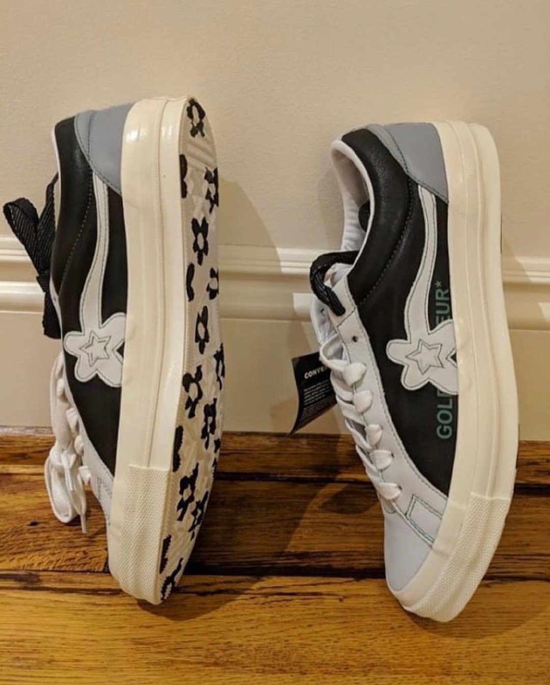 ?Converse Golf le Fleur*新配色实物图。这次改用皮革材质打造