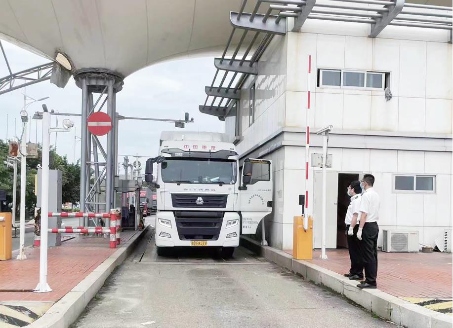 福州海关助力饲料加工企业生产加速度